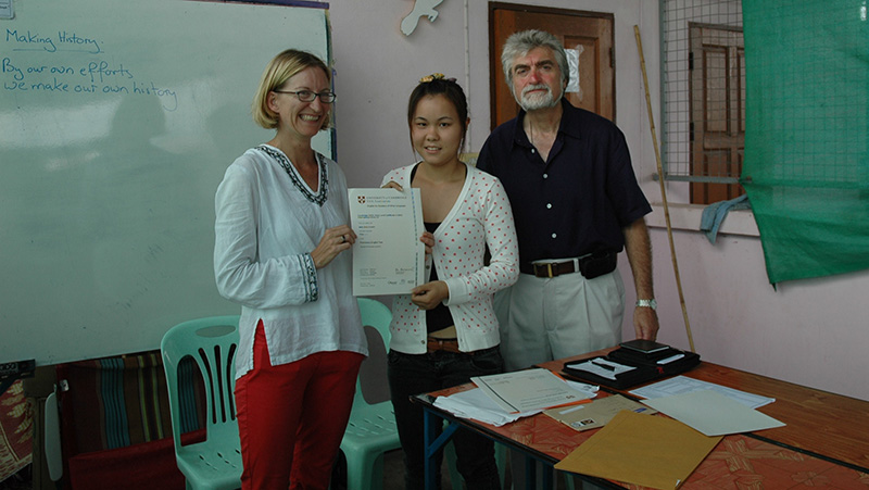 Presentation of Cambridge Certificates for refugee and migrant teacher